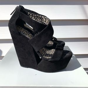 Jessica Simpson Wedge heels 7.5